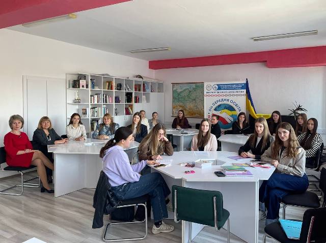 Спільне практичне заняття з польської мови за участю студентів, викладачів та керівника практики
